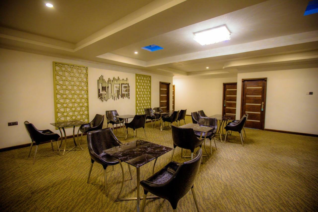Huddle Hotel Nuwara Eliya Exterior photo